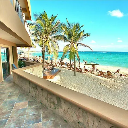 El Faro Aparthotel